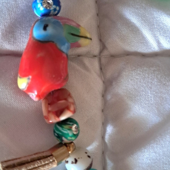 HANDMADE Colorful Beaded Necklace with Heart Pendant - Picture 4 of 8